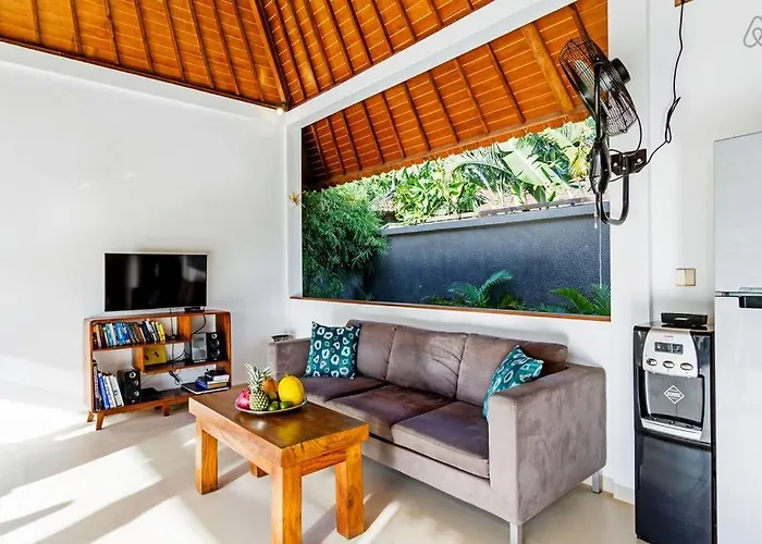 Villa Awesome 1br In The Heart Of Seminyak (Bali)