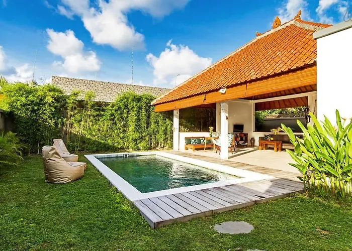 Villa Awesome 1br In The Heart Of Seminyak (Bali)